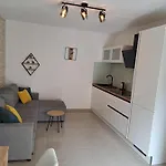 Polegubic Biograd Na Moru
