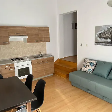 Polegubic Apartment *