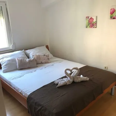 Polegubic Apartment *